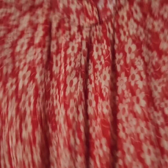 Madewell Red Floral Blouse - Picture 3 of 7